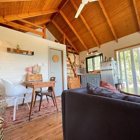 אמירים Solara Cabin מראה חיצוני תמונה