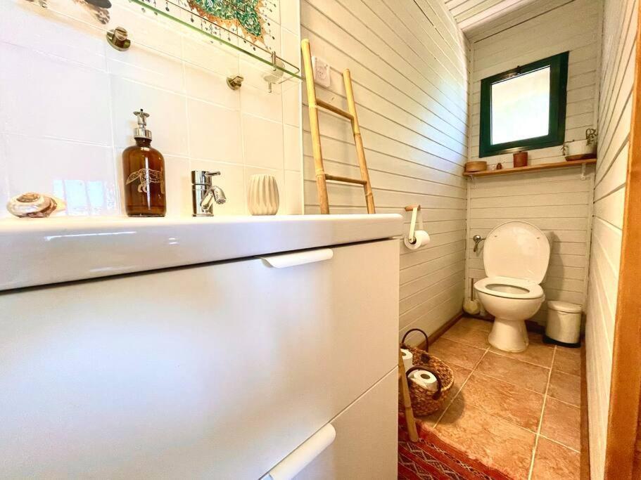 אמירים Solara Cabin מראה חיצוני תמונה